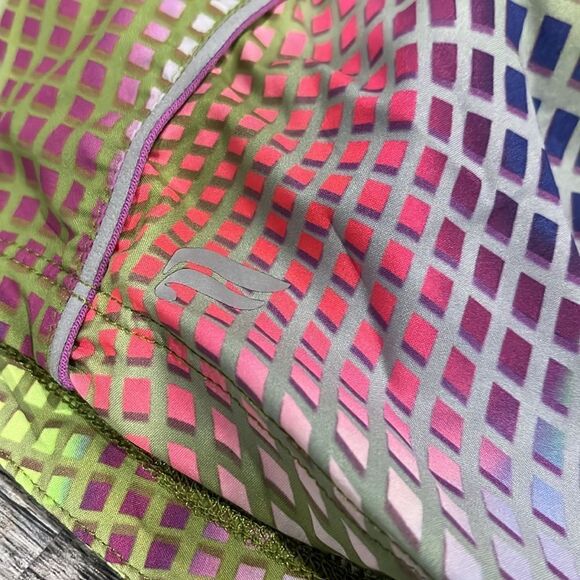 Fabletics NWOT Vibrant Women's Shorts - M - Picture 9 of 13